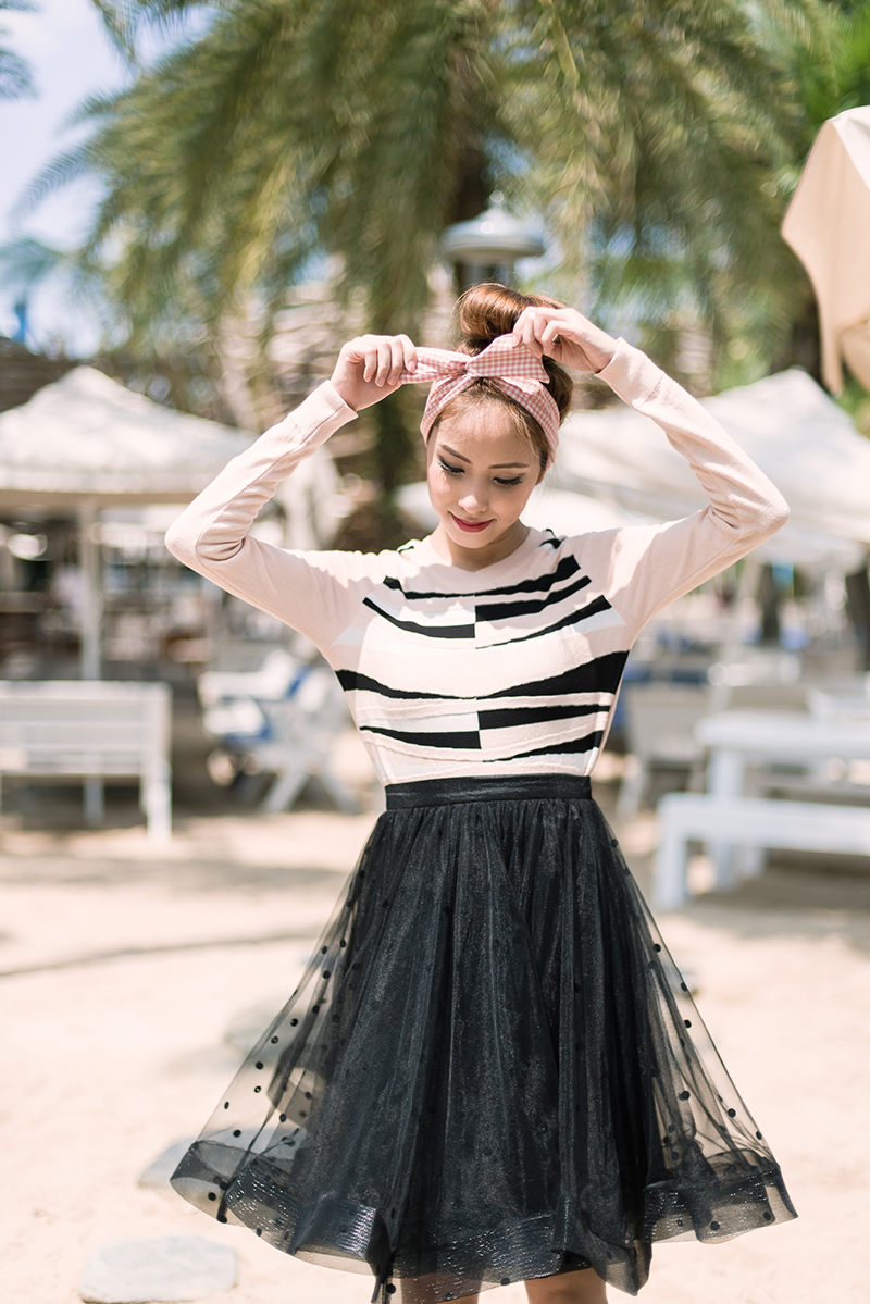 PREMIUM* Flouncy jellyfish dotted jellyfish skirt in black | Megagamie