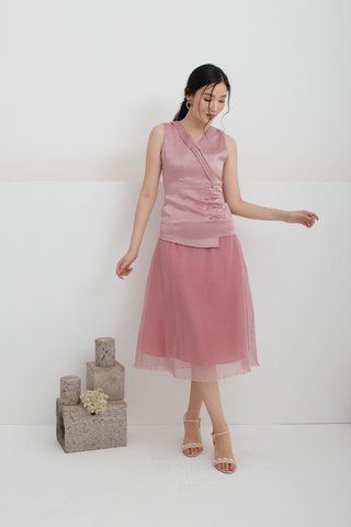 Huan Xi Vest and Pleated Skirt Set In Pink 
